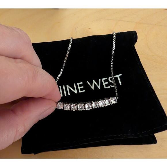 Nine West Jewelry - 💧NWT Nine West Viola Bracelet